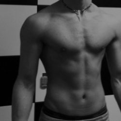 Парень, я из Москвы. Ищу стройную девушку для куни!! Парень, я из Москвы. Ищу стройную девушку для куни!!